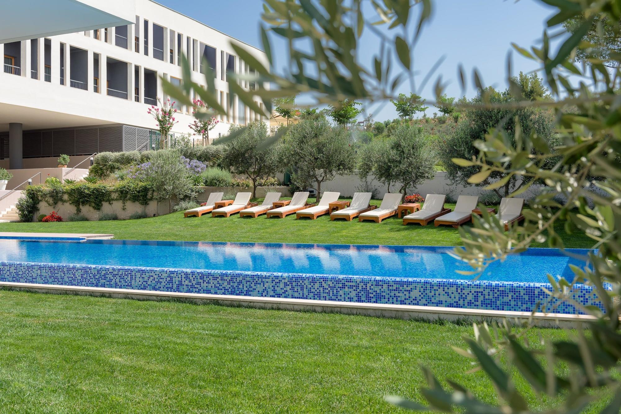 Hotel Salona Palace Dış mekan fotoğraf