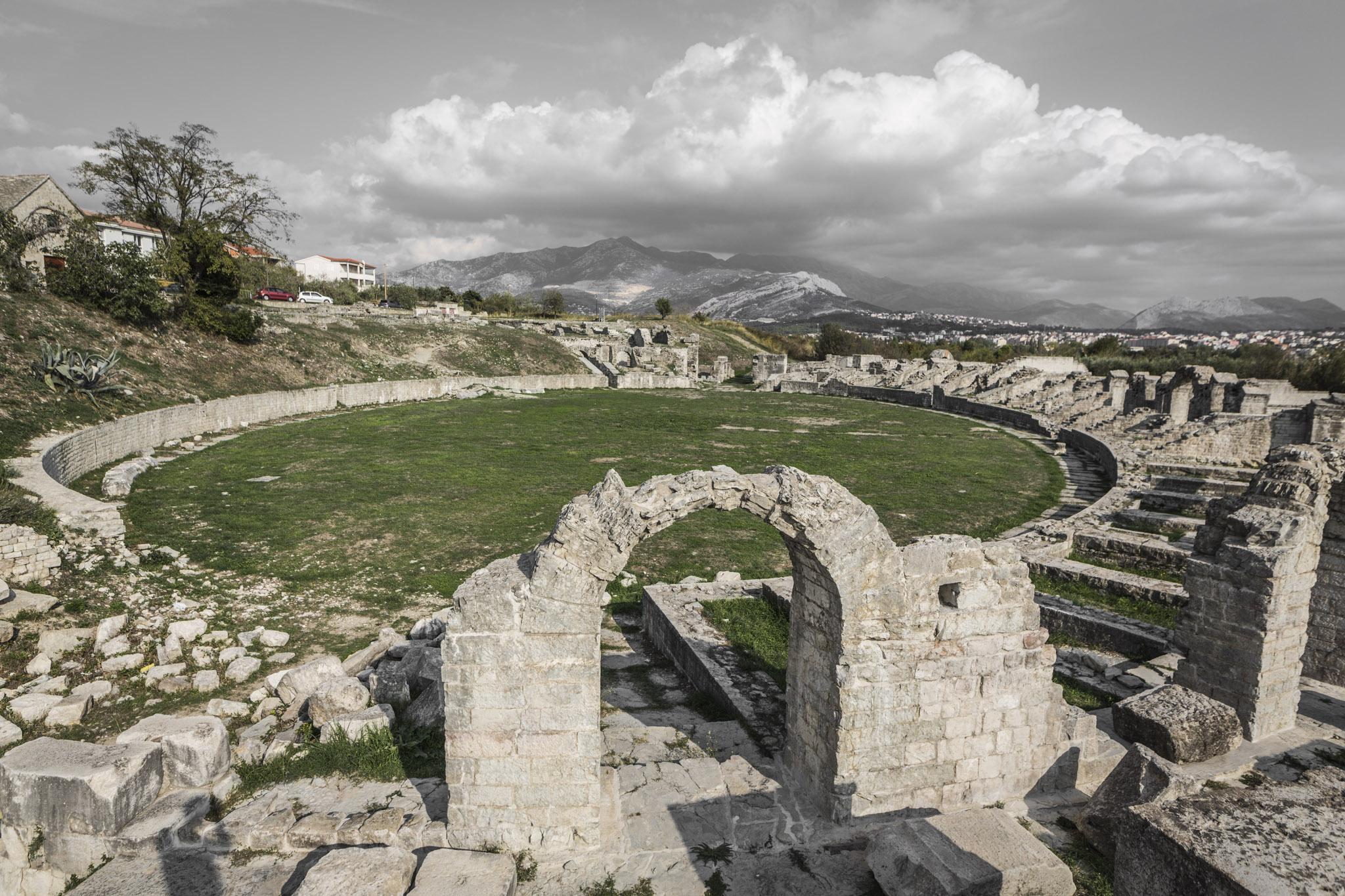 Hotel Salona Palace Dış mekan fotoğraf
