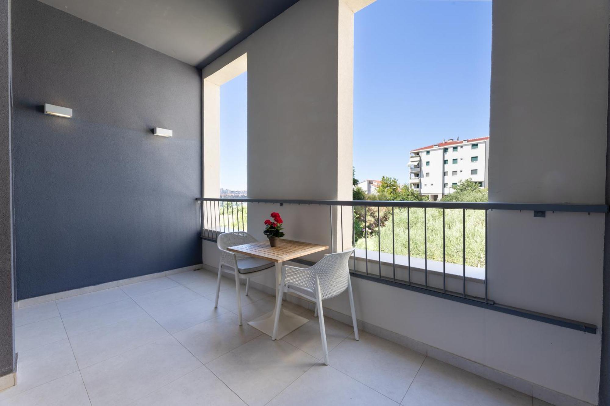Hotel Salona Palace Dış mekan fotoğraf